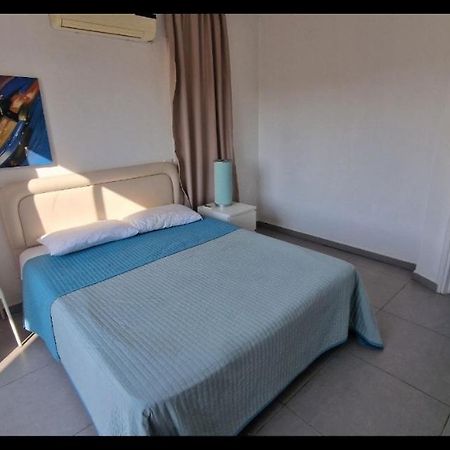 Sunny Holiday By Konnos Paralimni Exterior foto